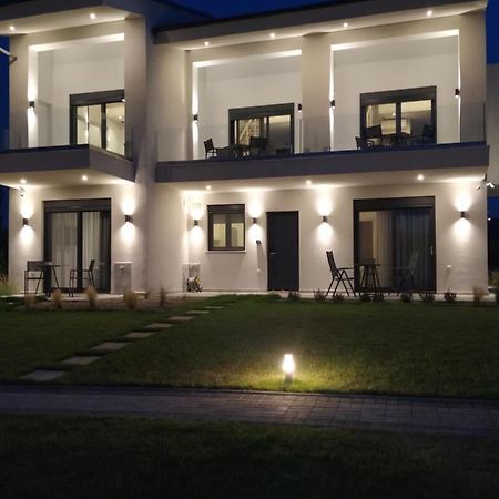 אורמוס פנגיאס Flaneur Apartments מראה חיצוני תמונה